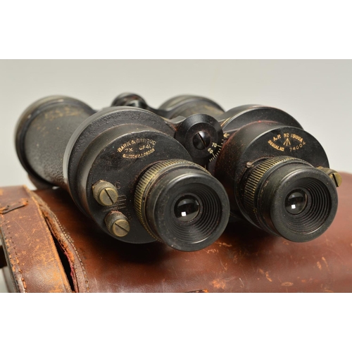 401 - A PAIR OF WWII PERIOD BARR & STROUD NAVAL STYLE BINOCULARS, admiralty pattern number 1900A and crow ... 