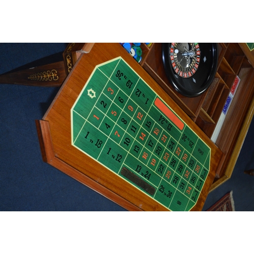 1673 - A SECOND HALF 20TH CENTURY ITALIAN MARQUETRY INLAID GAMING TABLE, on shaped square lift off top with... 