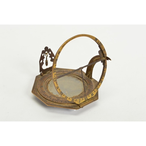 169 - A GERMAN AUGSBURG PATTERN BRASS PORTABLE EQUINOCTIAL OCTAGONAL COMPASS SUNDIAL, the compass fingers ... 