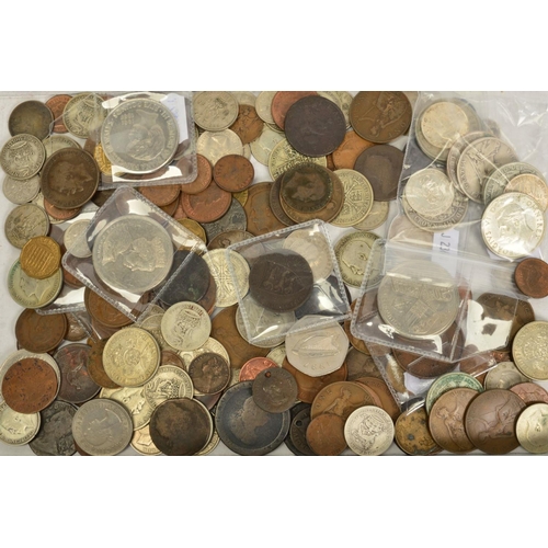 172 - A TRAY OF MIXED COINAGE, to include two Canada bank tokens pennies 1840 and 1843, amounts of silver ... 