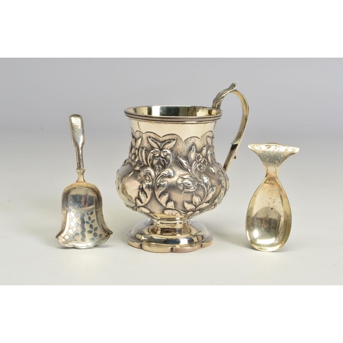 119 - A GEORGE IV SILVER CHRISTENING MUG, of baluster form, repousse decorated with flowers, 'S' scroll ha... 