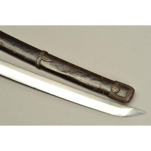 151 - A WWII ERA IMPERIAL JAPANESE FORCES NAVAL OFFICERS SHORT SWORD, (type 97 KAI-GUNTO), c.1937-1945, bl... 