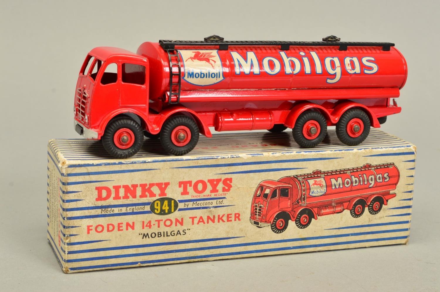 A BOXED DINKY SUPERTOYS FODEN FG 14T MOBILGAS