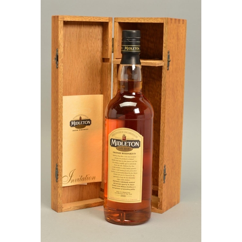 361 - A BOTTLE OF A HIGHLY COLLECTABLE WHISKEY, which is the Middleton Very Rare Irish Whiskey 1998, in a ... 