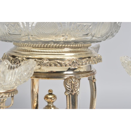 89 - AN EARLY 19TH CENTURY OLD SHEFFIELD PLATE CENTREPIECE, with central circular cut glass bowl in a gad... 