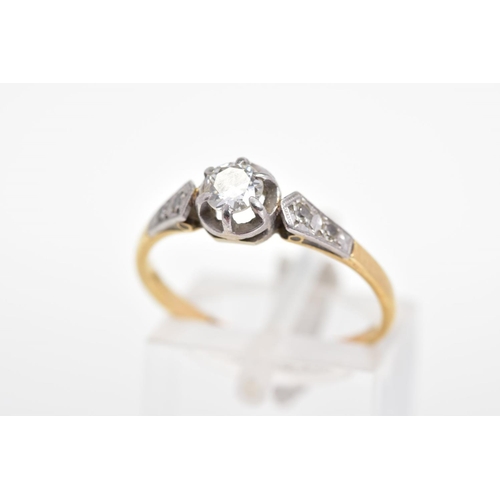 115 - AN EARLY 20TH CENTURY DIAMOND RING, designed with a central old cut diamond to the diamond set shoul... 