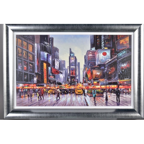 424 - HENDERSON CISZ (BRAZIL 1960) 'TIME SQUARE MORNING' an artist proof print 15/20 of a New York citysca... 