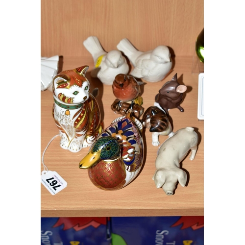 767 - A GROUP OF ANIMAL ORNAMENTS, comprising Royal Crown Derby limited edition 'Marmaduke' cat paperweigh... 