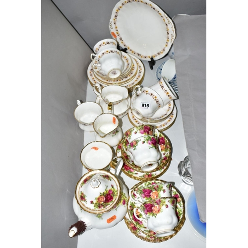 916 - ROYAL ALBERT 'OLD COUNTRY ROSES' teapot, four tea cups, six saucers, six tea plates, milk and sugar,... 