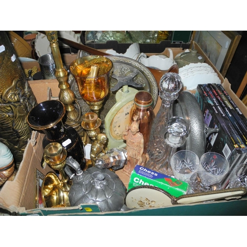 886 - THREE BOXES AND LOOSE OF MISCELLANEOUS ITEMS, to include a pair of boxed Royal Albert brandy glasses... 