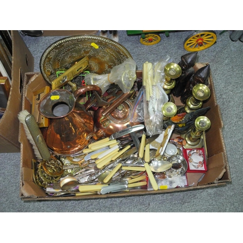 920 - TWO BOXES AND LOOSE SUNDRY ITEMS to include brass candlesticks, costume jewellery, squat copper kett... 