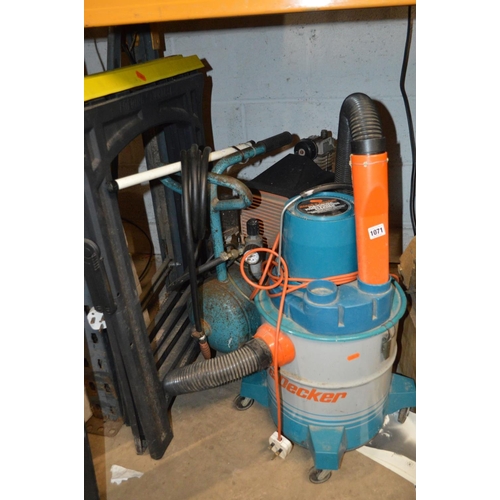 1071 - A CHARNWOOD GM85 AIR COMPRESSOR, a Black and Decker Majorvac workshop vacuum cleaner and a pair of p... 