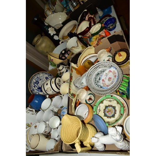 280 - FOUR BOXES AND LOOSE CERAMICS, SUNDRY ITEMS, etc, to include Royal Doulton character jugs 'Mine Host... 