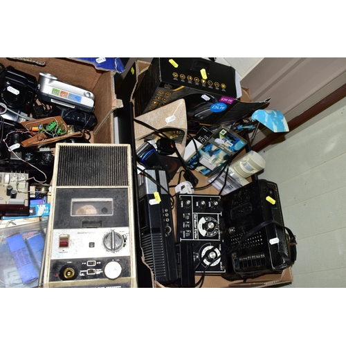 320 - THREE BOXES AND LOOSE ELECTRONIC, PHOTOGRAPHIC AND SUNDRY ITEMS, to include Zenite camera body M42 T... 