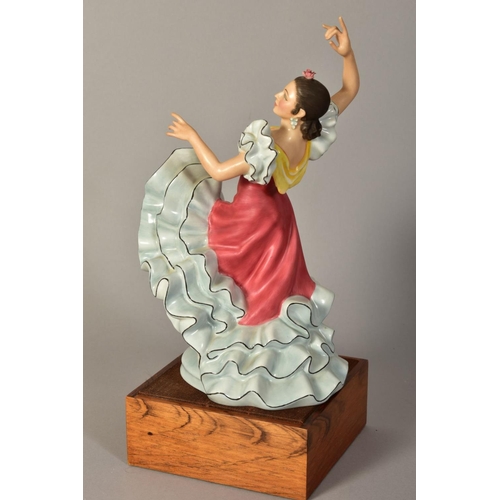 361 - A ROYAL DOULTON LIMITED EDITION FIGURE FROM DANCERS OF THE WORLD SERIES 'Spanish Flamenco Dancer' HN... 