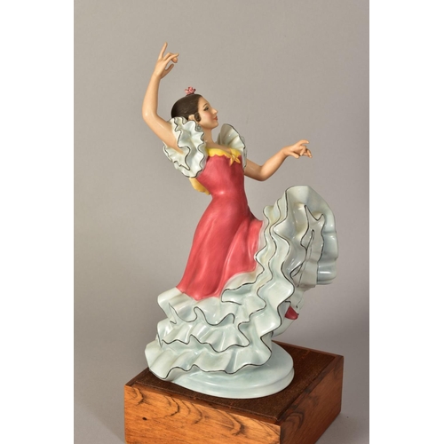 361 - A ROYAL DOULTON LIMITED EDITION FIGURE FROM DANCERS OF THE WORLD SERIES 'Spanish Flamenco Dancer' HN... 