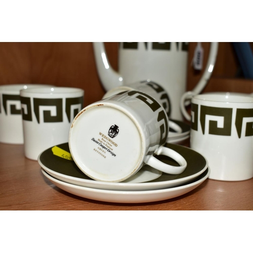 400 - WEDGWOOD SUSIE COOPER DESIGN PART COFFEE SET, 'Green Keystone', comprising coffee pot, cream jug, su... 