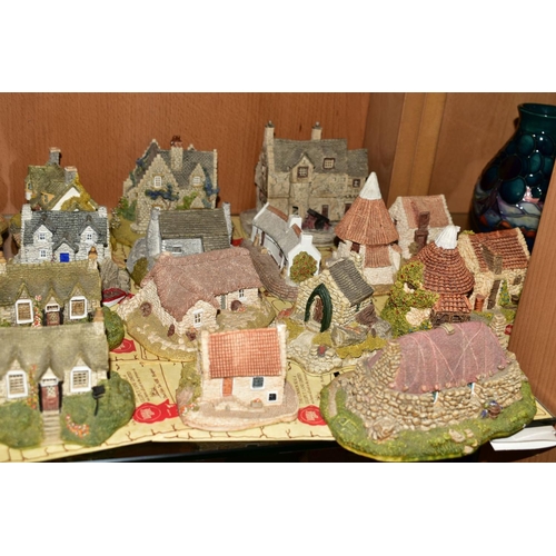 476 - THIRTY LILLIPUT LANE SCULPTURES FROM IRISH, WELSH AND SCOTTISH COLLECTIONS (all with deeds), 'Kilmor... 