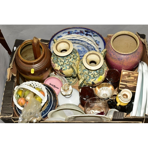 571 - A BOX AND LOOSE CERAMICS, to include a Beswick Dolly Varden teapot, Shelley 'Violette' vase, Ann Hat... 