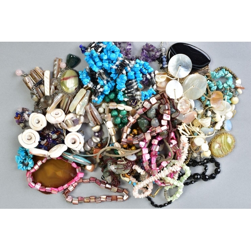 62 - A SELECTION OF GEM JEWELLERY, to include a malachite bead necklace, a tiger's eye bead necklace, an ... 