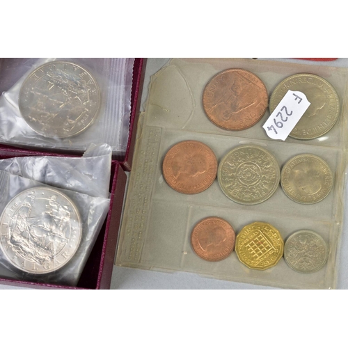 86 - A BOX WITH A SMALL AMOUNT OF COINS AND COMMEMORATIVES