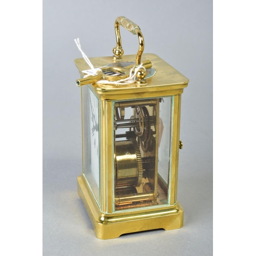 105 - A 20TH CENTURY BRASS CASED CARRIAGE CLOCK, white dial, Roman numerals, marked ACC L to the back plat... 