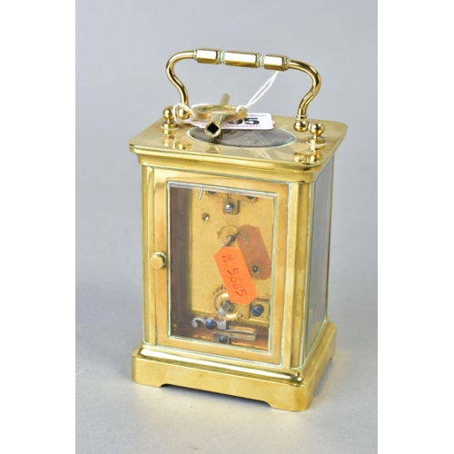 105 - A 20TH CENTURY BRASS CASED CARRIAGE CLOCK, white dial, Roman numerals, marked ACC L to the back plat... 