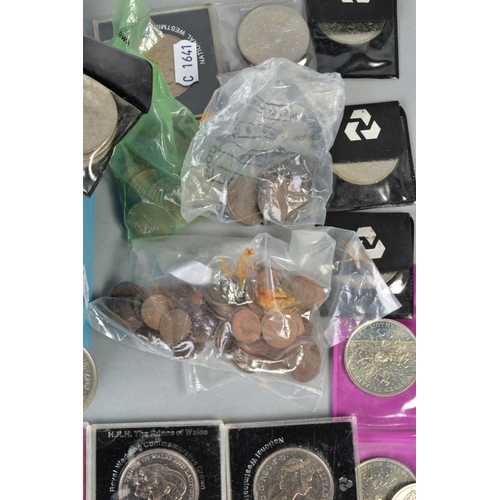 127 - A METAL CASHBOX, with a selection of world coins to include Queen Elizabeth commemoratives