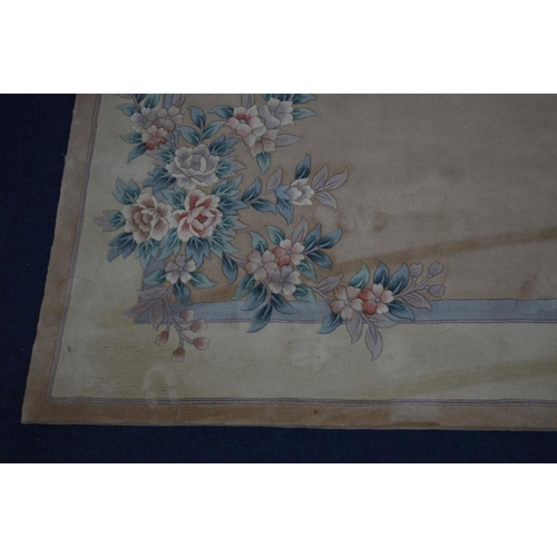 1289 - A G H FIRTH WOOLLEN CREAM GROUND RUG, 305cm x 245cm