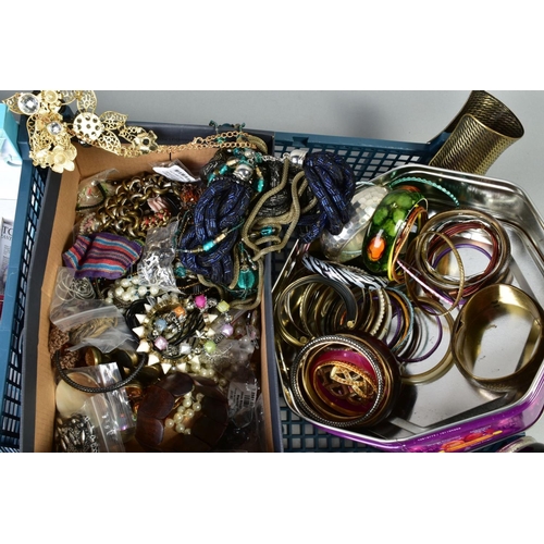 144 - A BOX OF COSTUME JEWELLERY ETC, to include a cased Philip Mercier wristwatch with interchangeable co... 