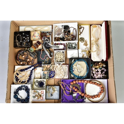 146 - A BOX OF COSTUME JEWELLERY, to include a pair of silver gilt Wedgwood clip earrings of oval outline,... 