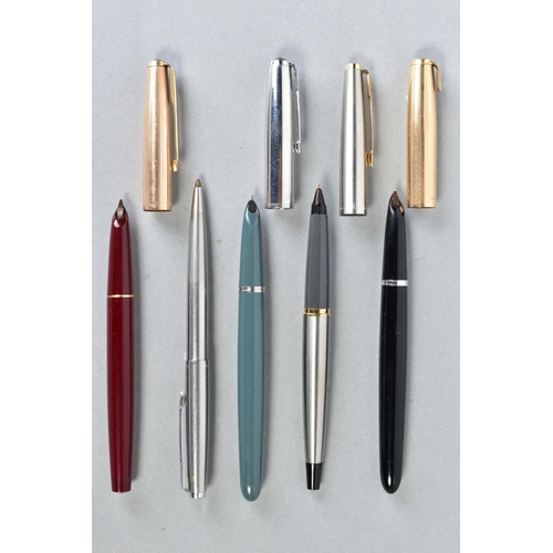 38 - FOUR PARKER FOUNTAIN PENS AND A BALLPOINT IN TWO PARKER BOXES, these consist of a burgundy and gold ... 