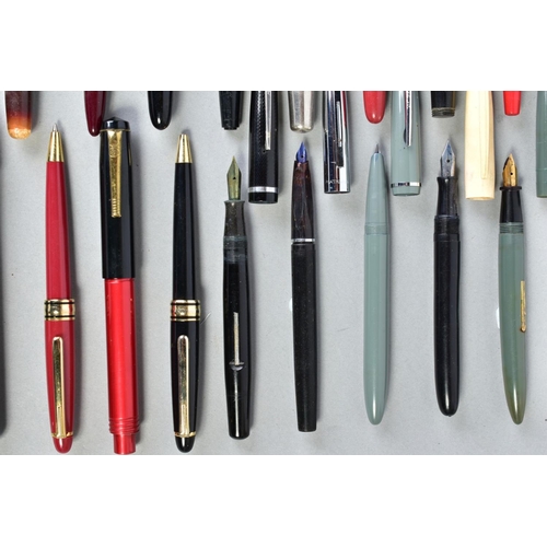 4 - TWENTY FIVE VINTAGE FOUNTAIN AND BALLPOINT PENS including Burnham, Conway, Platignum, Queensway etc ... 