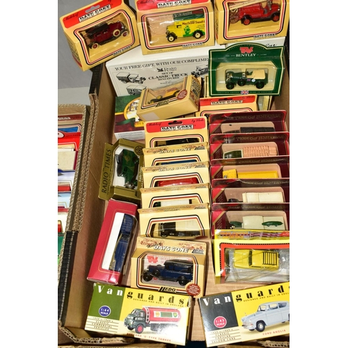 437 - A QUANTITY OF MAINLY BOXED MODERN DIECAST VEHICLES, Matchbox 'Models of Yesteryear', Lledo 'Days Gon... 