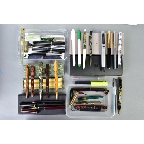 47 - TWO TRAYS AND TWO BOXES OF VINTAGE FOUNTAIN PENS AND PENCILS including a Stypen Demonstrater, four f... 