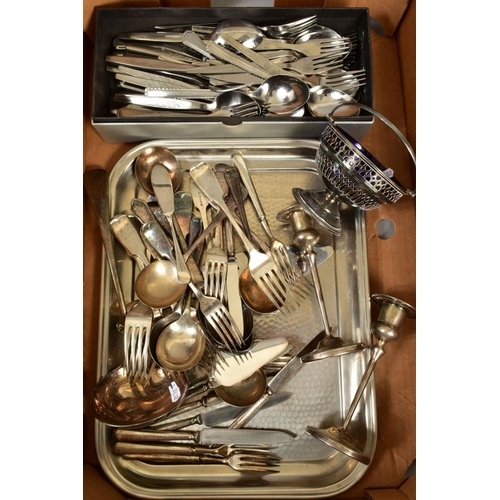 125 - AN ARTHUR PRICE CANTEEN OF SILVER PLATED CUTLERY, twelve settings, together with a box of loose cutl... 