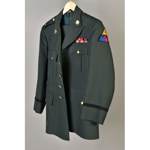 172 - FIVE ITEMS OF US ARMY UNIFORM ITEMS, five jackets (three with trousers) and five peak caps, four wit... 