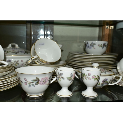 367 - ROYAL WORCESTER 'JUNE GARLAND' PART DINNER/TEA WARES, to include tureen, hot water jug, various plat... 