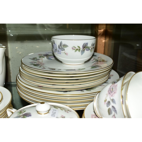 367 - ROYAL WORCESTER 'JUNE GARLAND' PART DINNER/TEA WARES, to include tureen, hot water jug, various plat... 