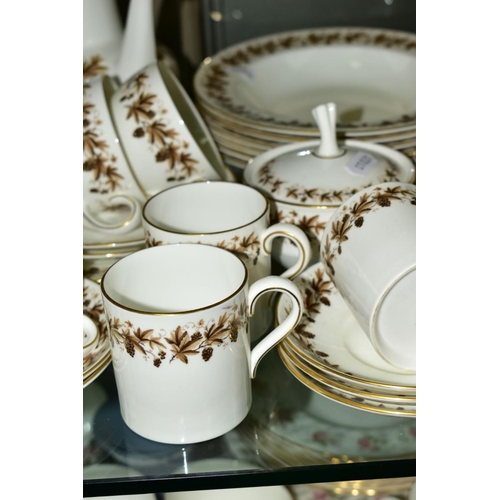 373 - A WEDGWOOD 'AUTUMN VINE' TEA, COFFEE AND PART DINNER SERVICE to include tea pot, tea cups and saucer... 