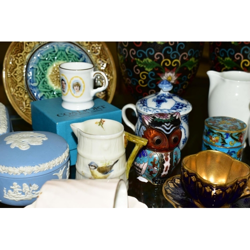 377 - A GROUP OF CERAMICS AND CLOISONNE to include Royal Worcester hand painted jug, Royal Worcester jug a... 