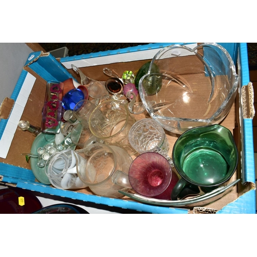 445 - A QUANTITY OF COLOURED AND CLEAR GLASSWARE, in a box and loose, including two deep Royal Doulton bow... 