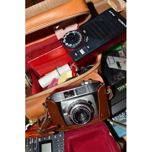 473 - A BOX OF CAMERA/PHOTOGRAPHY EQUIPMENT, including a cased Balda 'Baldessa 1' camera with instructions... 