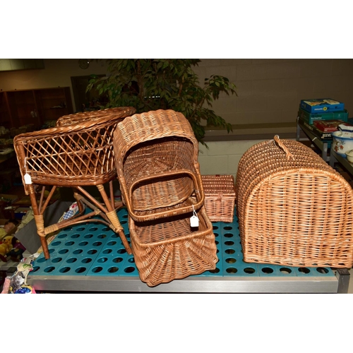 533 - WICKER ITEMS, comprising of a child's chair, pet travel basket, two baskets and a picnic basket