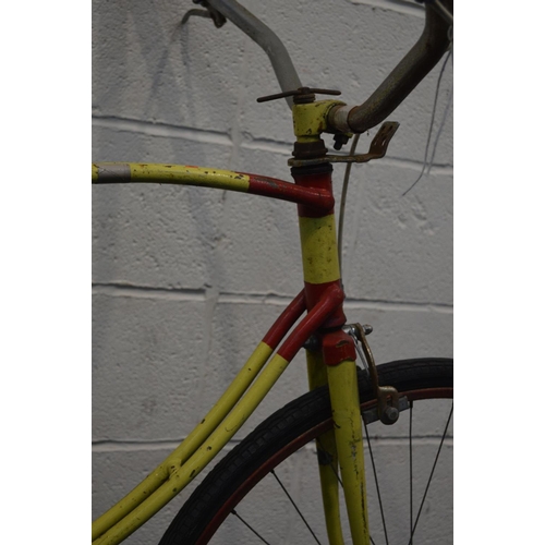 1099 - A BELIEVED TO BE 2ND PATTERN 1944 BRITISH AIRBORNE FORCES BSA PARATROOPERS BICYCLE, this is the fold... 