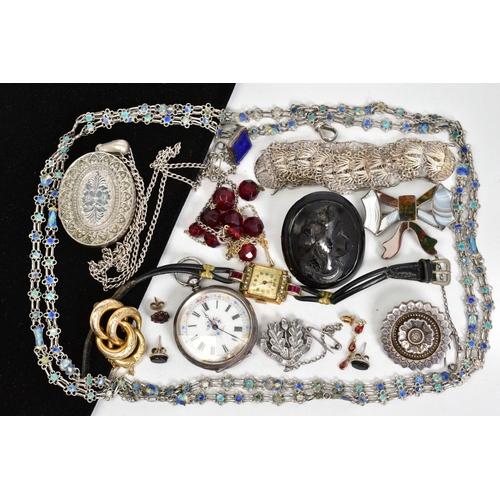 15 - A MISCELLANEOUS JEWELLERY COLLECTION to include a carved cameo jet brooch depicting a lady in profil... 