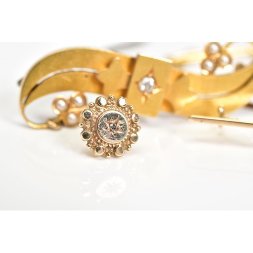 9 - A MISCELLANEOUS JEWELLERY COLLECTION to include a gold early 20th Century diamond and split pearl br... 