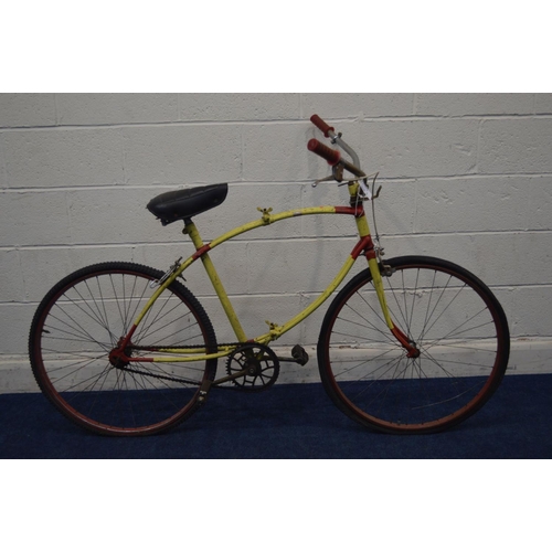 1099 - A BELIEVED TO BE 2ND PATTERN 1944 BRITISH AIRBORNE FORCES BSA PARATROOPERS BICYCLE, this is the fold... 