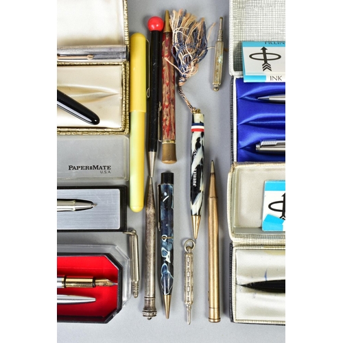 117 - A SELECTION OF ITEMS, to include four Parker fountain pens and Paper Mate, together with a rolled go... 