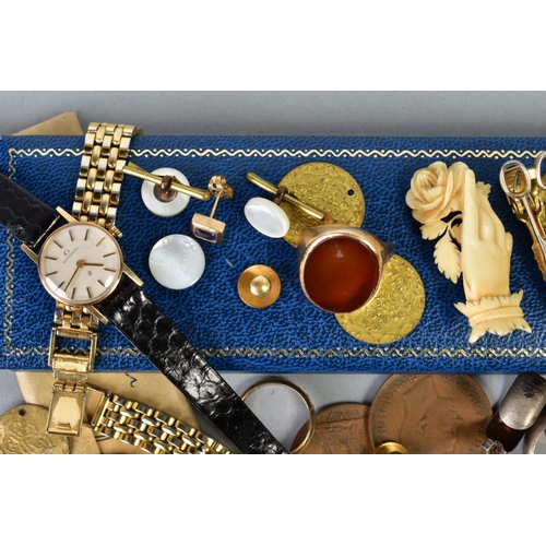 125 - A SELECTION OF ITEMS, to include a ladies 9ct gold case Garrard watch, with faux crocodile skin blac... 